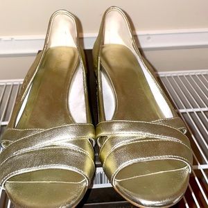 Cole Haan Nike air size 8  wedges